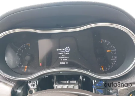 2017 Jeep Grand Cherokee Overland 4X4 z USA, uszkodzony, nr VIN 1C4RJFCG3HC607455